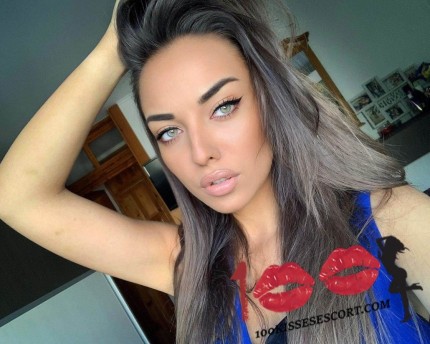 KRISSY naughty girl