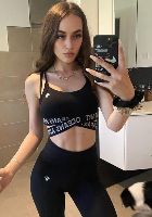selina French escort available in Berlin