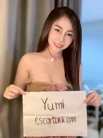 Escort yumi anal with black hair